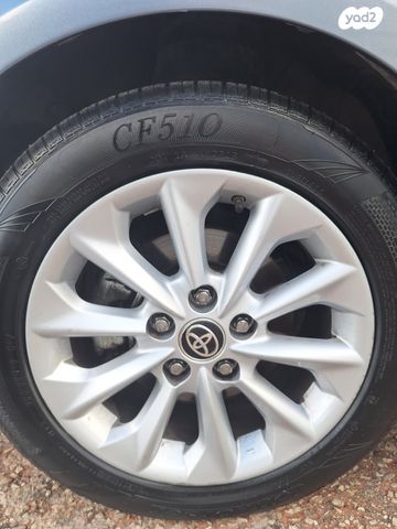 טויוטה קורולה