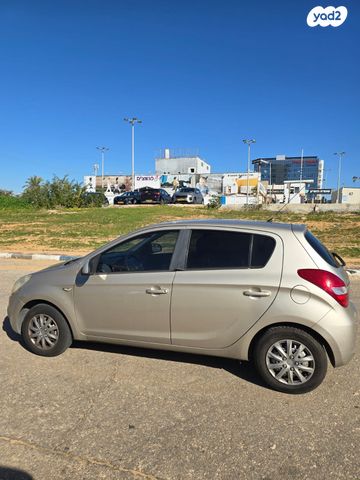 מודעת רכב יונדאי i20