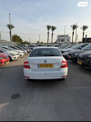 סקודה אוקטביה 