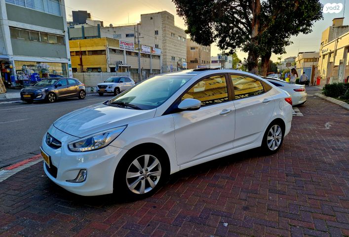 יונדאי אקסנט i25