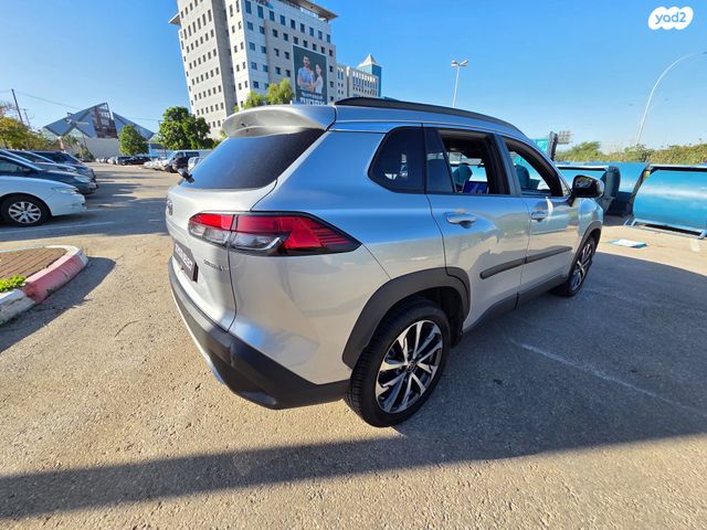 טויוטה קורולה קרוס