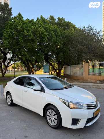 טויוטה קורולה