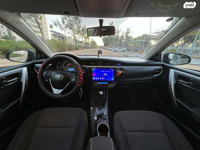 טויוטה קורולה