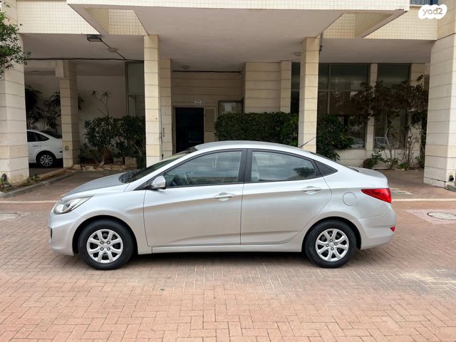 יונדאי אקסנט i25