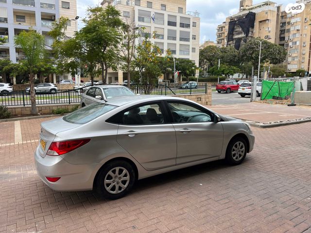 יונדאי אקסנט i25