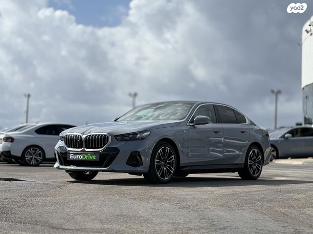 מודעת רכב ב מ וו סדרה 5