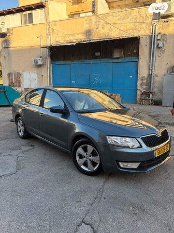 סקודה אוקטביה