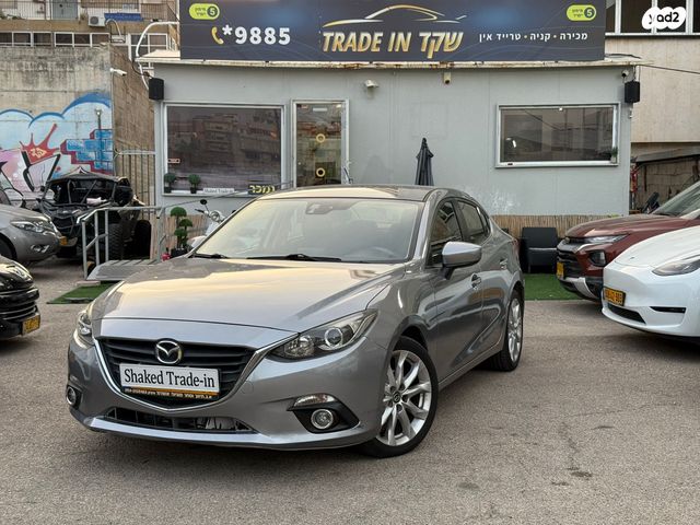 מודעת רכב מאזדה 3