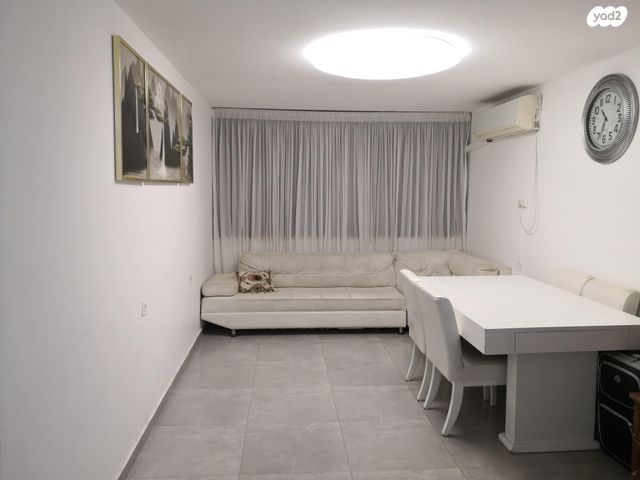 שועלי שמשון 10