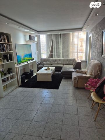 דירה, שמעון דהאן 28, שיכון עובדים, טבריה