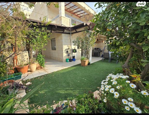 נופי הסלע 56