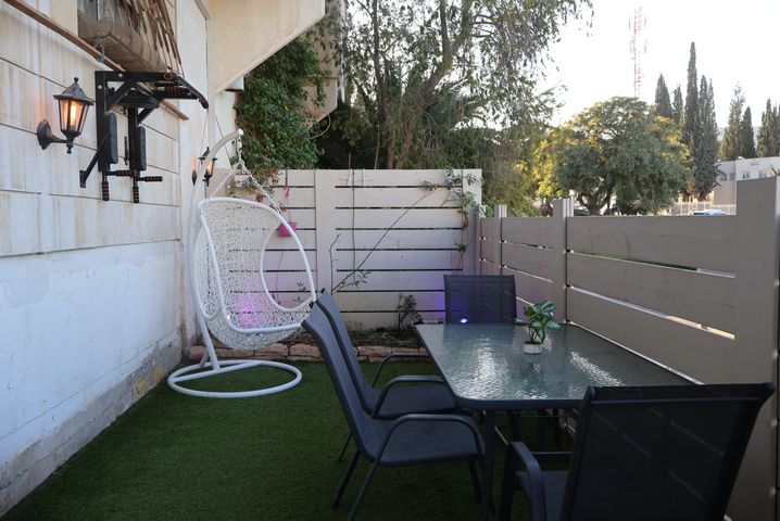 מבוא הגבים 18