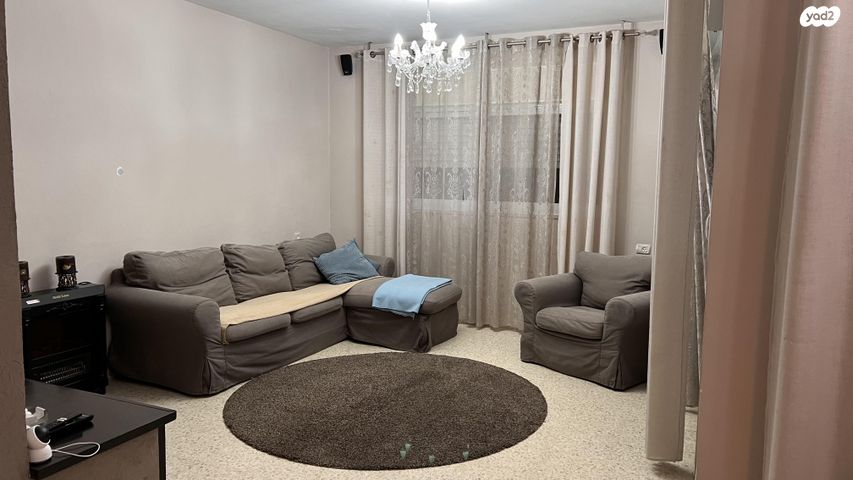 יצחק רבין 16