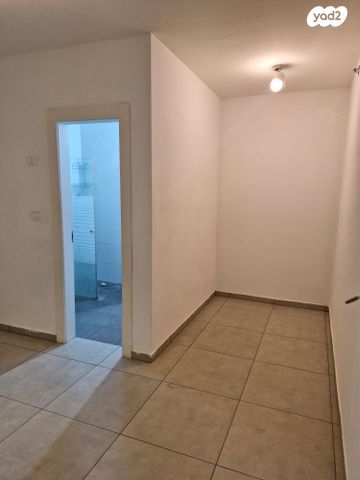 דירה, הרב שלמה מכלוף אורגד 4, כוכב הצפון, נתניה