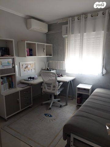 אבא אחימאיר 13