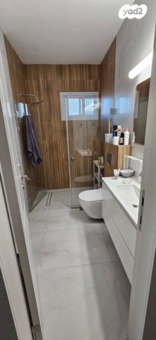 גג/ פנטהאוז, אדוריים 241, ההעפלה, קרית גת