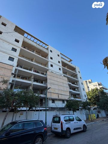 דירה, בן יהודה 64, הרצליה הצעירה, הרצליה