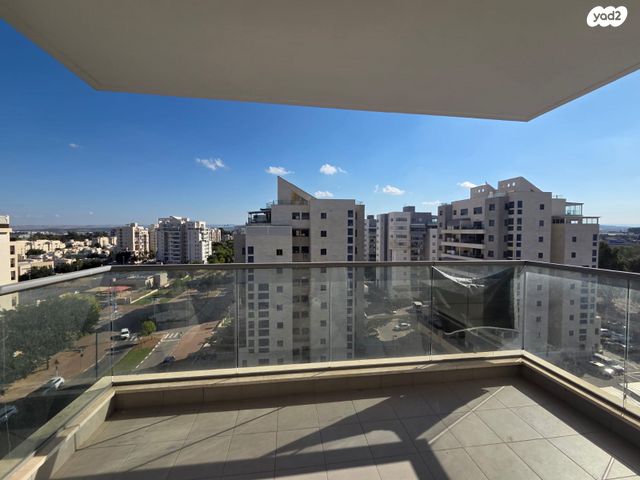 שושנה דמארי 2