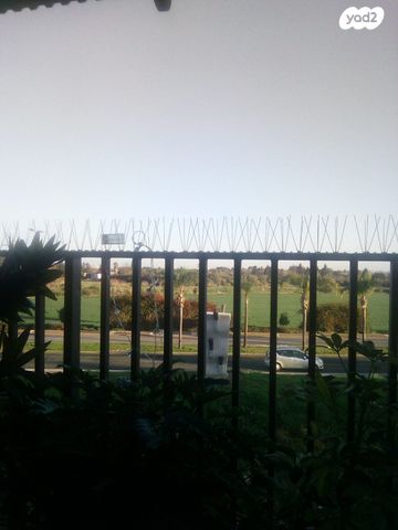 דירה, הצבעוני 27, נאות אשכול, יבנה