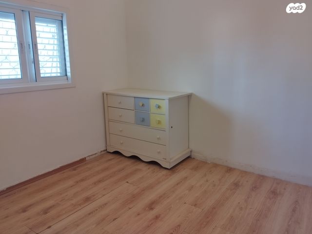 דירה, השר ברזילי 10, דרום מערב ותיק, בת ים