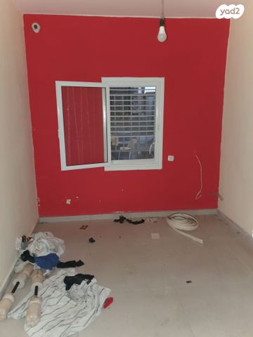 דירה, רוטשילד 43, עמידר, בת ים