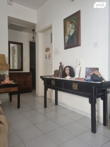 דירת גן, עפרוני 8, גני השרון, כפר סבא