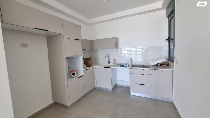 דירה, יעקב פיכמן 5, קרית אילון, חולון