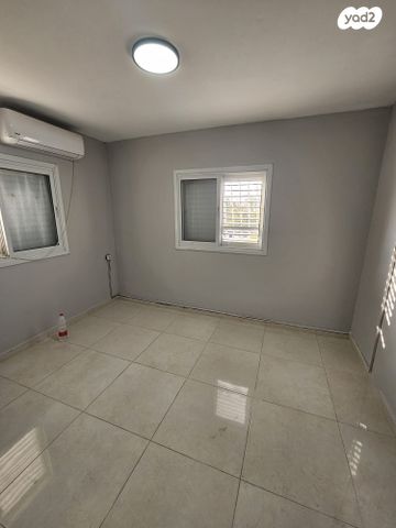 דירה, אליהו נחייסי 5, עמידר, בת ים