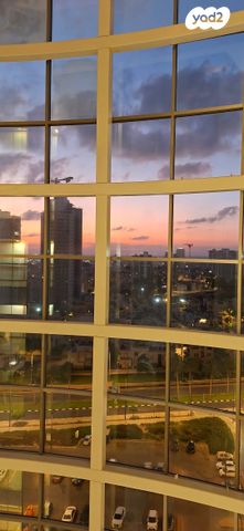 דירה, שדרות עובד בן עמי 2, נוף הטיילת, נתניה