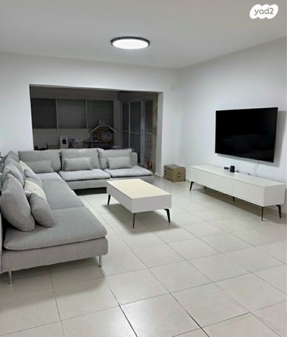 דירת גן, אברהם דנינו 6, אברהם דנינו, בן גוריון, עכו