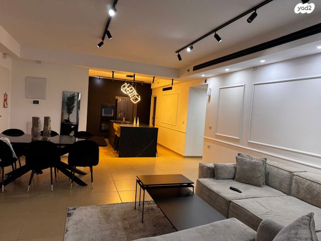 דירה, משה לוי 5, נאות שמיר, רמלה