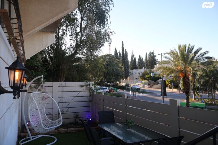 דירת גן, מבוא הגבים 18, הנחלים, מעלה אדומים