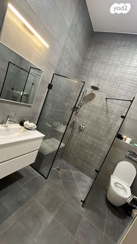 גג/ פנטהאוז, בזלת 12, יובלים, קרית שמונה