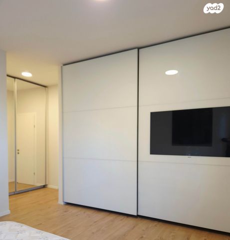 דו משפחתי, ערוגות הבושם 14, עין הים, חדרה