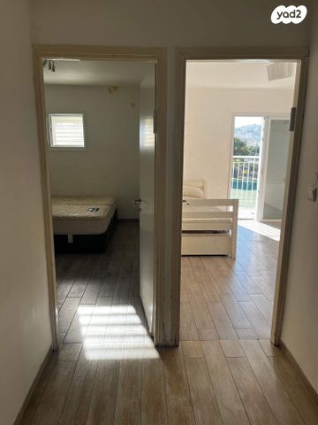 גג/ פנטהאוז, בר יוחאי 7, קטמונים, ירושלים