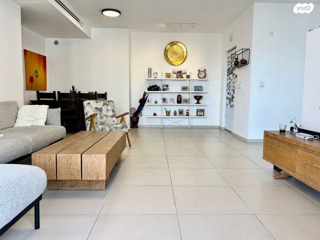 דירה, הסירה 3, נאות רבין, יבנה