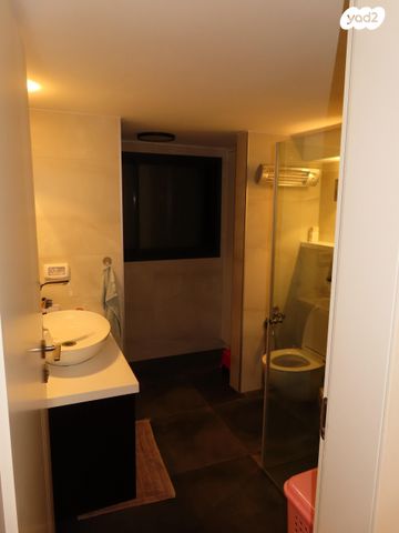 גג/ פנטהאוז, ראול ולנברג 3, רמת אשכול, חיפה