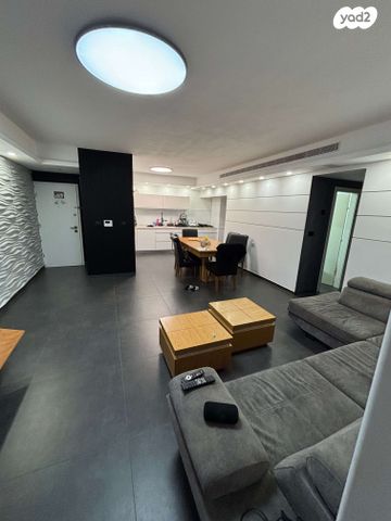 דירה, שדה נחום 17, קרית גנים, ראשון לציון