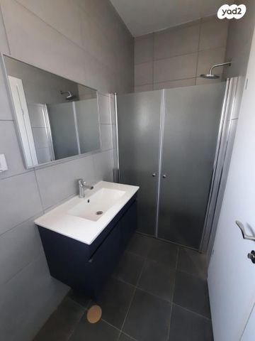 דירה, יהושוע אזולאי 1, נווה שרון / שער העיר, נתיבות