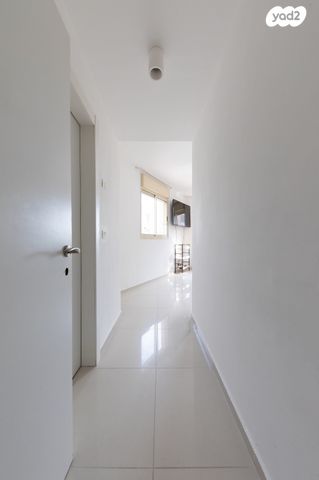 דירה, הרב אונטרמן 4, נאות שקמה, ראשון לציון