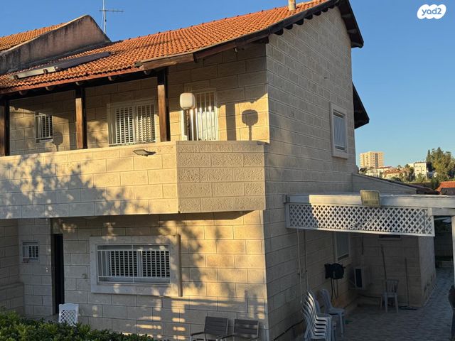 שביל החרובים 10