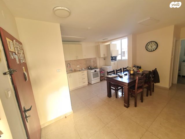 שכונת שז"ר 815