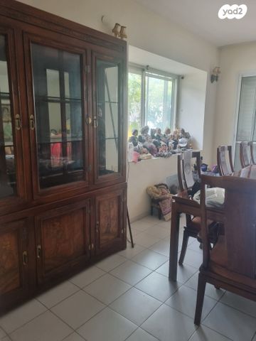 דירת גן, עפרוני 8, גני השרון, כפר סבא