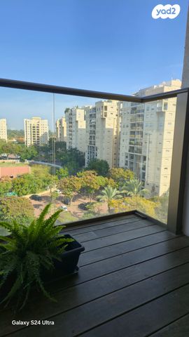 דירה, דרך החורש 1, קרית הסביונים, יהוד מונוסון