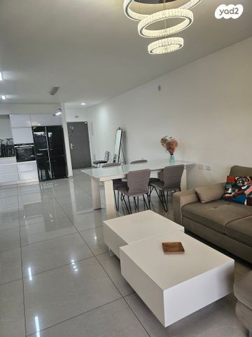 דירה, הזמיר 88, נהריה הירוקה, נהריה