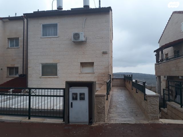 בית פרטי/ קוטג', אפיקי מים 303, כוכב יעקב, כוכב יעקב