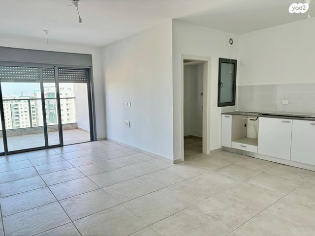 דירה, נאוה סמל 7, צומת סביון, קרית אונו