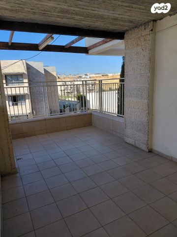 דירה, אבי עזרי 26, מתיתיהו מזרח, מודיעין עילית