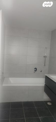 דירה, שדרות בנימין 90, רמת חן ובן ציון, נתניה