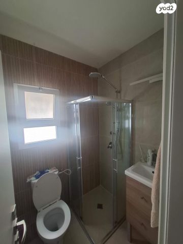 דירה, לוחמי הגטאות 12, צור שלום, קרית ביאליק